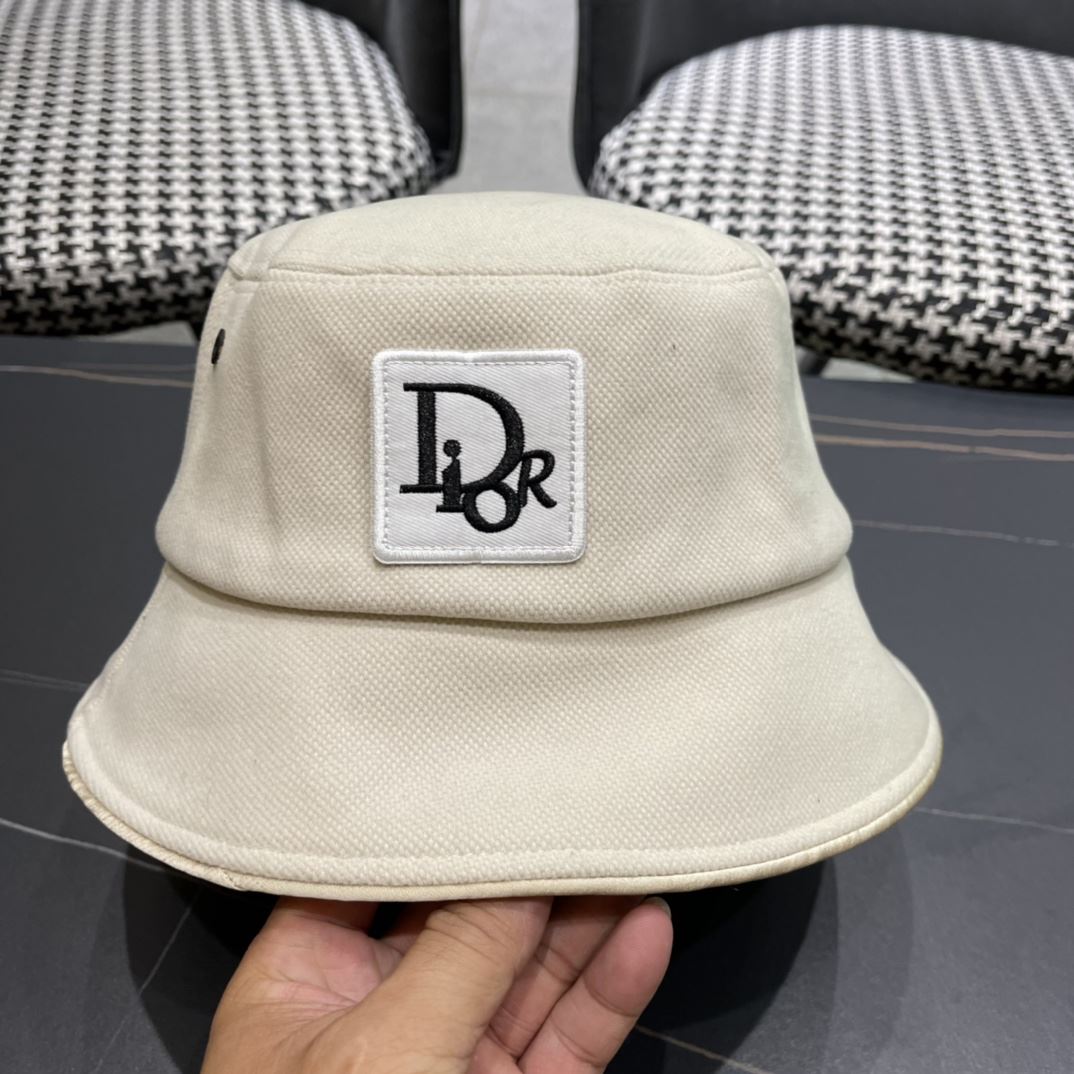 Christian Dior Caps